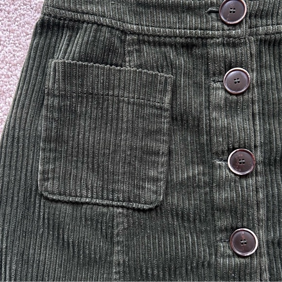 Zara TRF Dark Green Corduroy Button Front Mini Skirt w/ Patch Pockets XS - Picture 4 of 7